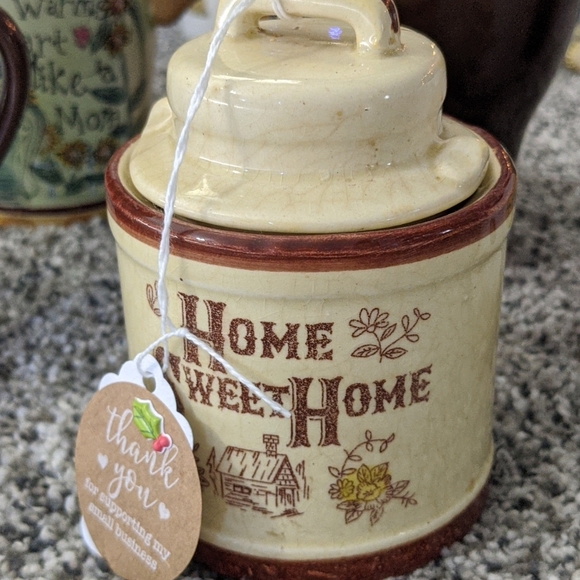 Hand Crafted Other - Caramel apple jarred soy candle